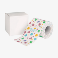 Toilettenpapier in weißer Pappbox ohne Sichtfenster