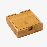 Untersetzer-Set aus Bambus 4-teilig eckig Untersetzer in AUfbewahung