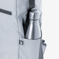 Wasserdichter Rolltop-Rucksack aus beschichtetem RPET, 25 l, Seitentasche