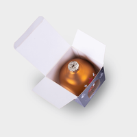 Verpackung, farbig bedruckt, offen