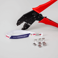 Zange mit Stoffband, liegend